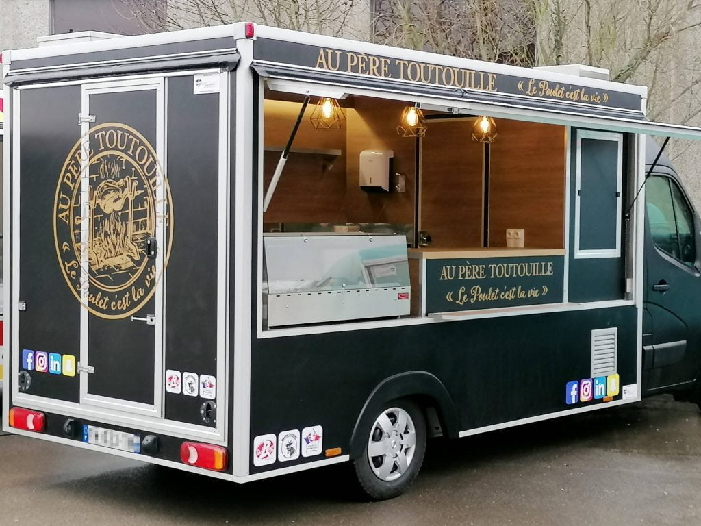 Camion itinérant : aménagement sur mesure d'un Nissan NV400