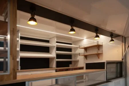 Camion boulangerie pâtisserie - camion de marché - Etal Concept - étalages et vitrine